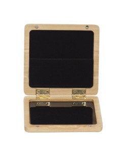Estuche Cañas Saxofon Capacidad para 4 Cañas (Madera) xlsr4 Largo: 9,5 cm. Ancho: 9,5 cm. Granate 2