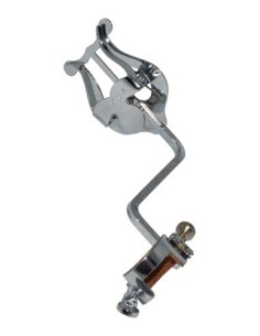 Atril Marcha Saxofon Alto con Argolla Abierta y Bisagra Tamaño Normal 55x45mm. Yamaha Custom Cromado 2